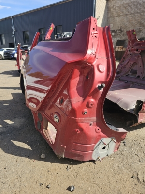 VOLVO V60 (2018–2026) Tagumine poritiib ja selle osad 31484843 - 4