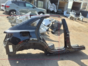 Rear fender and its parts - 83F809838