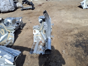 VOLVO S90 (2016–2026) Eesmine tugijalg 32216505 - 3