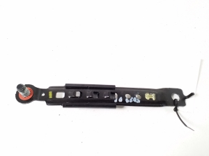 Drošības jostas augstuma regulētājs - 88890-G3100