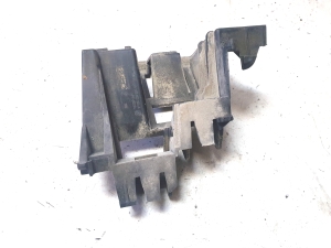 Volkswagen Jetta (2010–2017) Rear bumper bracket 5C6807394A - 2