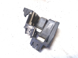 Volkswagen Jetta (2010–2017) Rear bumper bracket 5C6807393A - 3