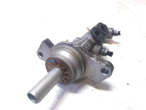 Volkswagen Jetta (2010–2017) Brake master cylinder 5650 - 4
