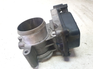 Volkswagen Jetta (2010–2017) Drosselklappe 03L128063AD - 4