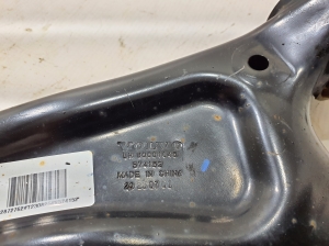 VOLVO EX30 I (2023–2026) Eesmine õõtshoob 80001045 - 2