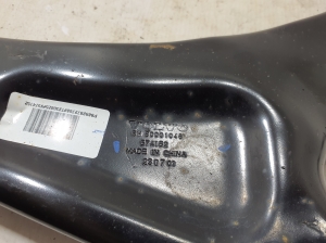 VOLVO EX30 I (2023–2026) Eesmine õõtshoob 80001046 - 2