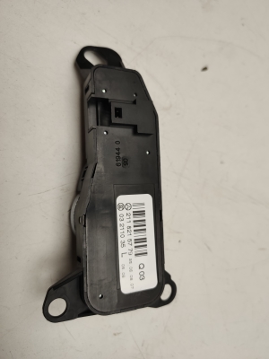 Mercedes Benz CLS-Class 219 (2004–2010) Mirror control switch A2118215779 - 3