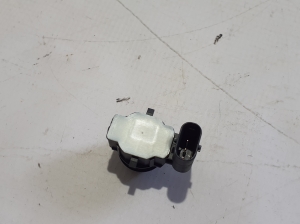 VOLVO XC90 (2015–2024) Front parking sensor 32209359 - 3