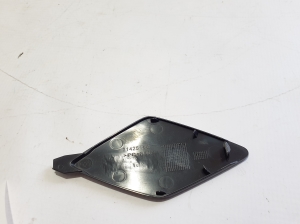 VOLVO XC60 (2017–2026) Front bumper tow hook cover 31425165 - 2