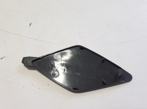 VOLVO XC60 (2017–2026) Front bumper tow hook cover 31425165 - 2
