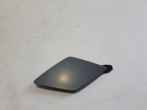 Front bumper tow hook cover - 31425165