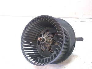 Volkswagen Jetta (2010–2017) Jahutusventilaatori mootor 1K1819015C - 4