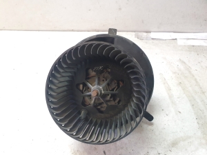 Volkswagen Jetta (2010–2017) Jahutusventilaatori mootor 1K1819015C - 6