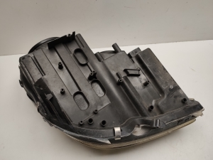 Mercedes Benz CLS-Class 219 (2004–2010) Esituli ja selle osad A2198200361 - 3