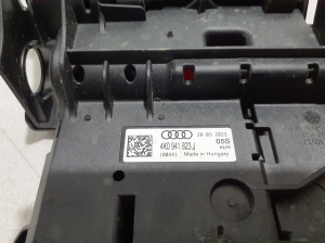 AUDI A6 C8 (2018–2025) Pluskabel-Klemme 4K0941823J - 2