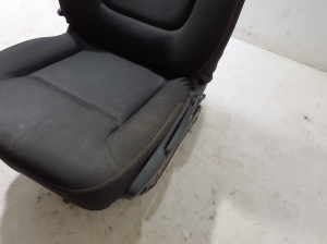 RENAULT Trafic III (2014–2022) Vordersitz und seine Teile - 2