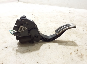 AUDI A6 C8 (2018–2025) Gaspedal 4M1723523E - 2