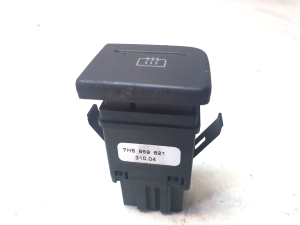 Volkswagen Transporter T5 (2003–2015) Rear window defroster switch 7H5959621 - 3