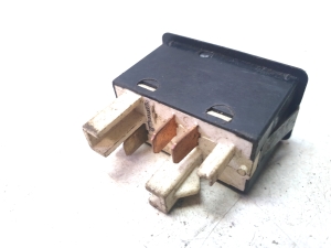 Ford Escort IV (1986–1990) Rear window defroster switch 81AG18C621BA - 4