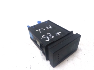 Volkswagen Transporter T4 (1990–2003) Rear window defroster switch 7D0959621 - 3