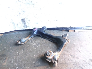 AUDI 80 [B4] (1986–1991) Front subframe - 4