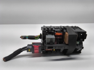 Peugeot 2008 (2013–2026) Fuse boxes 9806192580 - 4