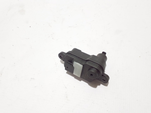 AUDI A6 C8 (2018–2025) Verschluss des Tankdeckels 8V4862159B - 3