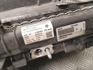 Mercedes Benz A-Class 176 (2012–2018) Ensemble de radiateurs et ses pièces A1765000800 - 9