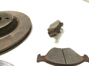 TOYOTA Yaris (2011–2020) Front brake disc - 2
