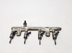 Tuyau de carburant haute pression - 06N133317A