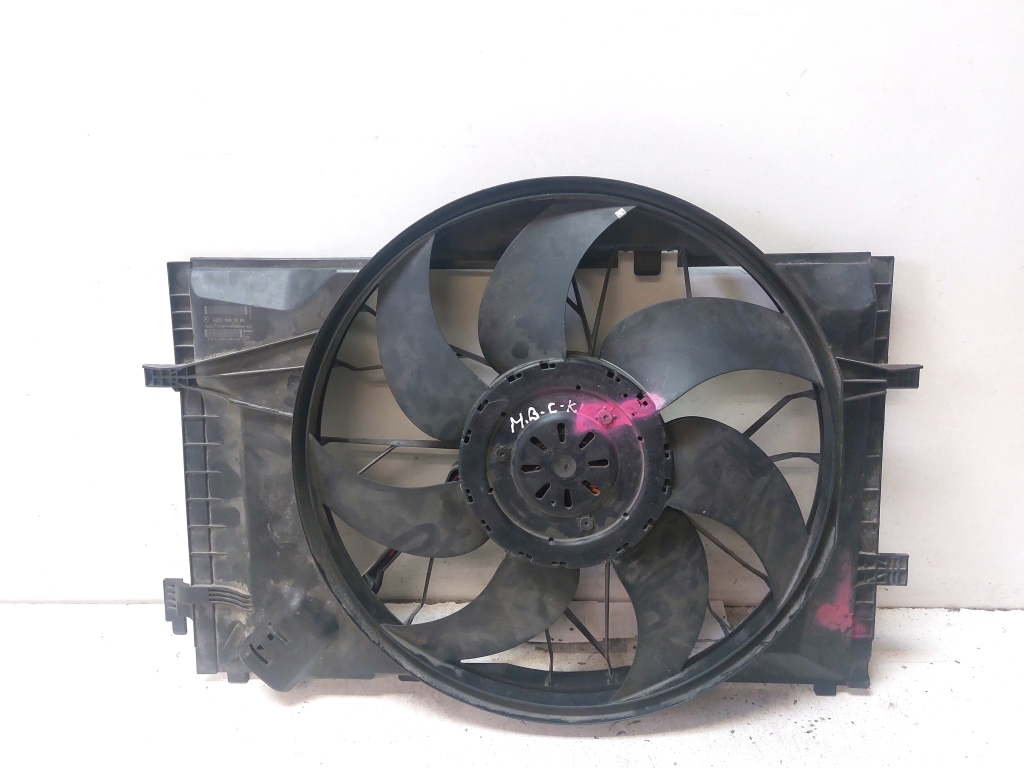 Mercedes Benz CLK-Class 209 (2002–2009) Dzesēšanas ventilators un tā daļas A2035001693 Mercedes Benz CLK-Class 209 (2002–2009) Dzesēšanas ventilators un tā daļas A2035001693