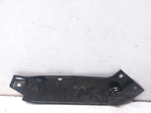 Volkswagen Jetta (2010–2017) Weitere Details des Frontrahmens 5C6805931 - 4
