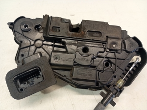 Volkswagen Caddy IV (2015–2020) Front door lock 45320180 - 6