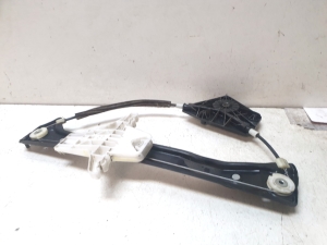 Volkswagen Jetta (2010–2017) Aizmugurējo durvju logu pacēlājs 5C6839461D - 4