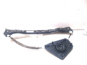 Volkswagen Jetta (2010–2017) Aizmugurējo durvju logu pacēlājs 5C6839461D - 5