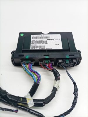 Tesla Model S S (2012–2026) Front door control unit 100310100C - 2