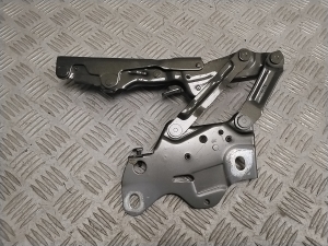 BMW X5 G05 (2018–2026) Hood hinge 7418201 - 2