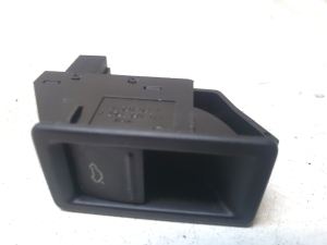 Trunk opening switch - 1Y1959527A