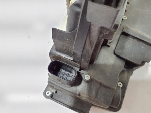 Mercedes Benz S-Class 223 (2020–2026) Esiukse lukk A0997200802 - 4