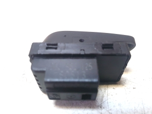 Volkswagen Jetta (2010–2017) Door lock/unlock switch 5C6962125 - 4