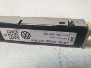Volkswagen Jetta (2010–2017) Antenni võimendi 5C6035552A - 4