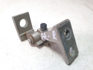 Volkswagen Jetta (2010–2017) Front door lower hinge 8K0831402H - 2