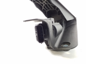 Porsche Panamera 971 (2016–2026) Accelerator pedal 982723507A - 4