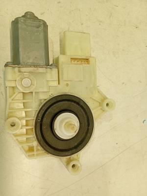 Peugeot 308 (2013–2021) Front door window regulator 9678189880 - 4