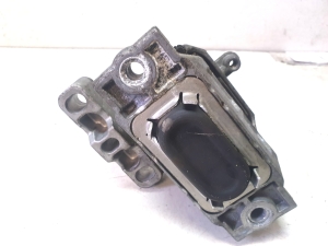 Volkswagen Jetta (2010–2017) Engine mount 1K0199262 - 5
