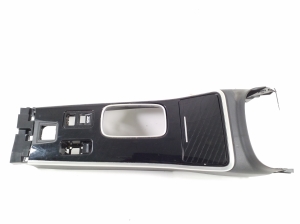 Mitsubishi Outlander (2012–2021) Center console 8011B998XA - 4