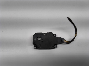 Mercedes Benz GLC-Class 253 (2015–2019) Heater flap actuator K11119A01 - 4