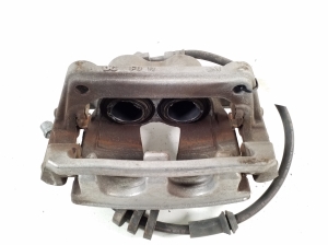 Mercedes Benz EQB X243 (2021–2026) Eesmine pidurisadul A2474214400 - 2