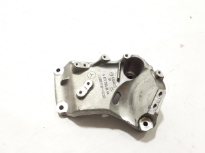 Mercedes Benz S-Class 223 (2020–2026) Mootori kinnitus A1772233200 - 3