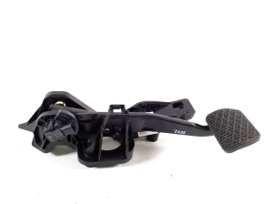 Mercedes Benz EQB X243 (2021–2026) Piduripedaal A1772902300 - 5